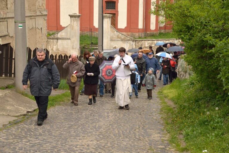 Křížová cesta v Liběchově – 18.04.2014