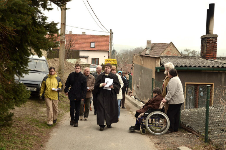 Křížová cesta v Liběchově – 06.04.2012